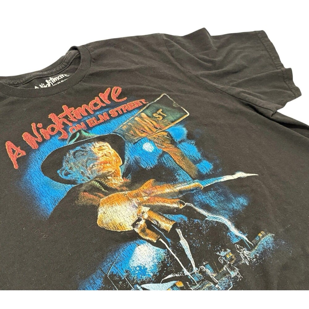 A Nightmare On Elm Street Graphic T-Shirt Freddy Krueger Horror Movie Men’s M